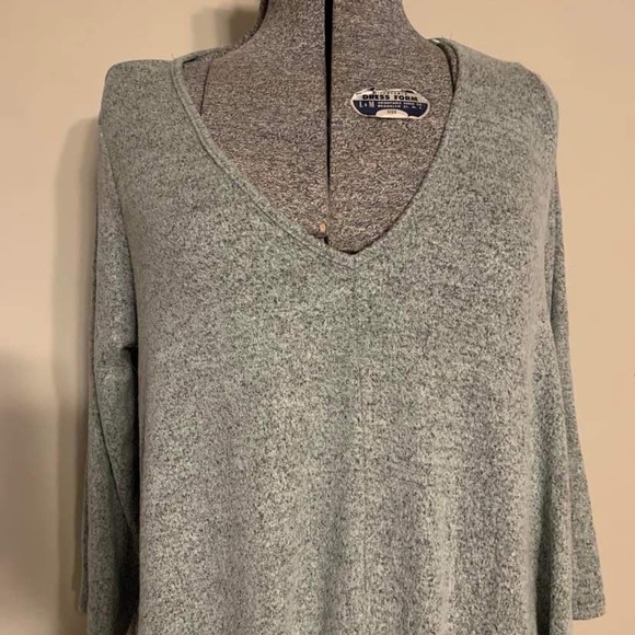 Green Envelope green sweater size XL - Picture 3 of 7